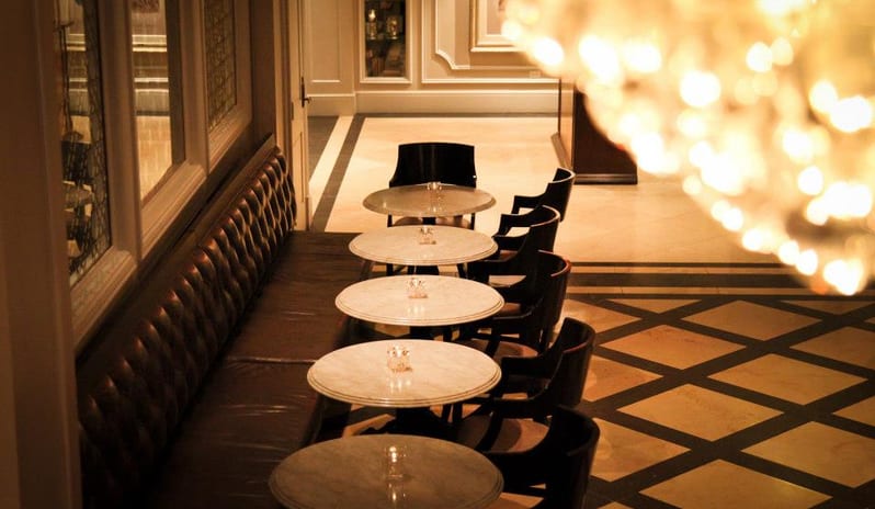 Hotel Monteleone - Criollo Restaurant Table